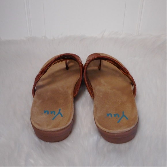 yuu julia sandals